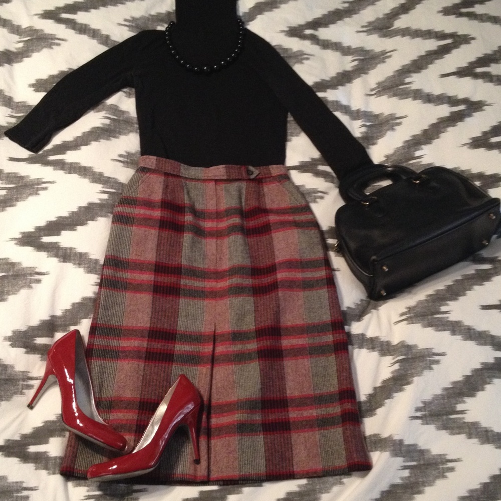 Amazing Vintage Wool Plaid Pencil Skirt